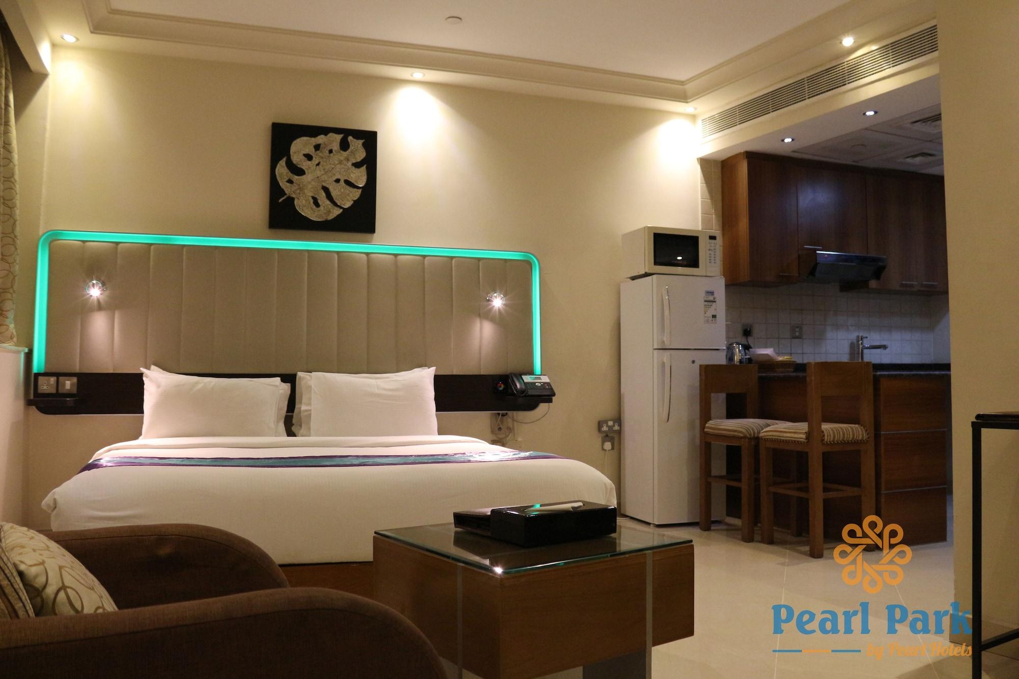 Pearl Executive Hotel Apartments Dubai Exterior photo